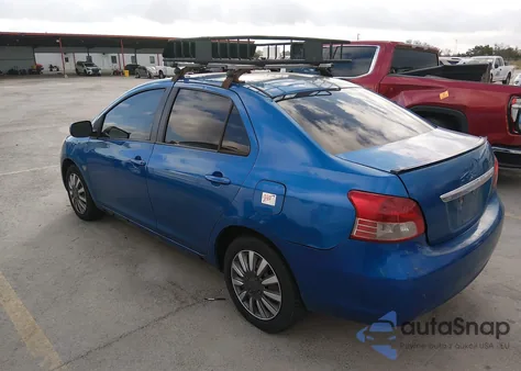 2010 Toyota Yaris из США, поврежденный, VIN JTDBT4K33A1384351